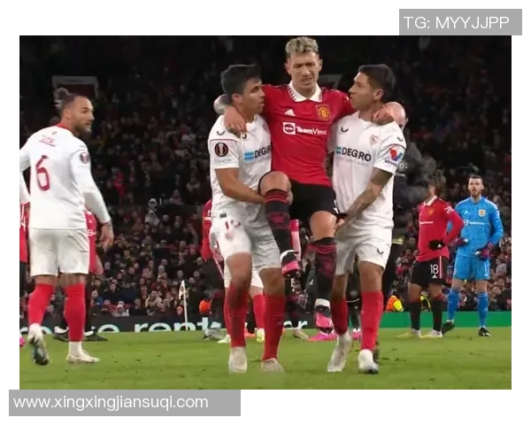 欧联杯精彩对决拜仁大胜里昂乌龙球成焦点引发转会热议